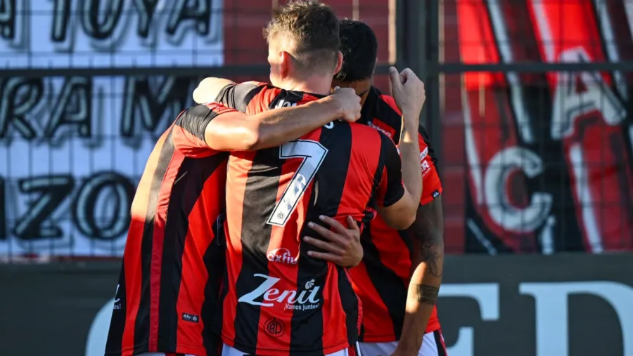 patronato-nueva-chicago.jpg